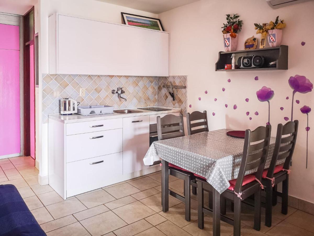 Apartment Cvjetko By Interhome Rakalj Екстер'єр фото